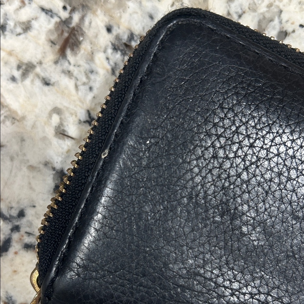 Marc Jacob’s Wallet - Picture 4 of 7